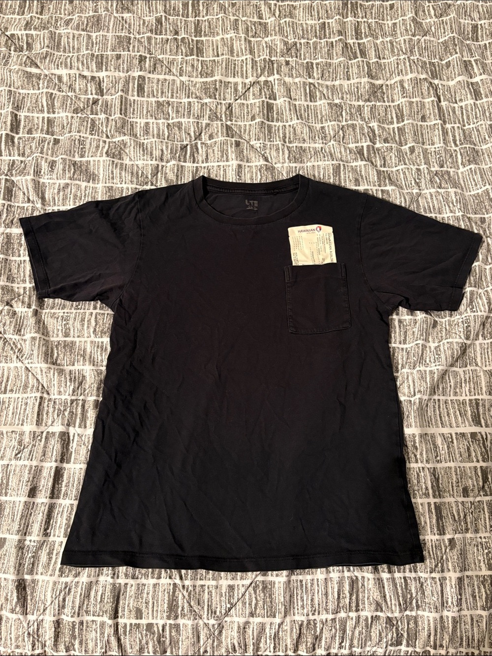 Uniqlo Hawaii Black Short Sleeve Pocket Tee